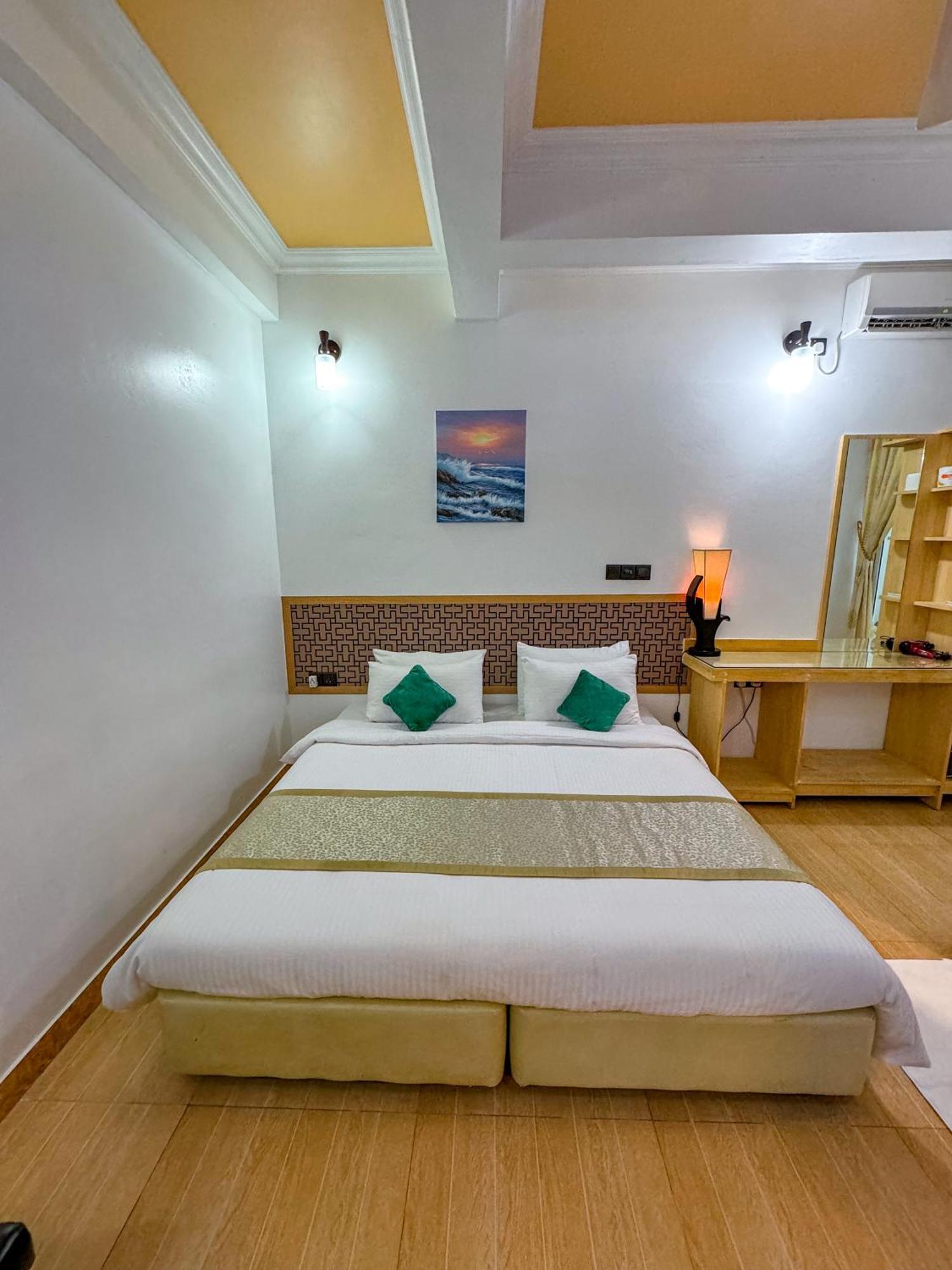 Sevinex Inn Feridhoo Eksteriør billede